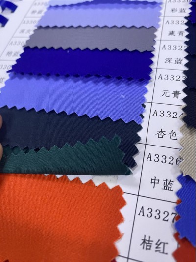 SC-CM  T65/C35 32*32 / 130*70 150±5 細斜紋   RPET 環保紗 再回收紗  再生聚酯  回收滌綸   低碳性 細節-4